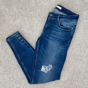 Zara Distressed Button Ankle Skinny Jeans